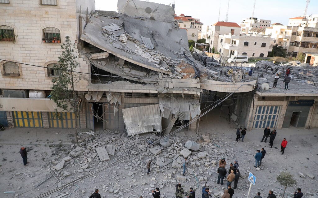אתר בחברון שנפגע על ידי ישראל, 21 בינואר 2024 (צילום: MOSAB SHAWER / AFP)
