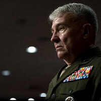 גרנל קנת' מקנזי, לשעבר מפקד פיקוד מרכז של ארה"ב בדיון בסנאט, וושינגטון, 28 בספטמבר 2021