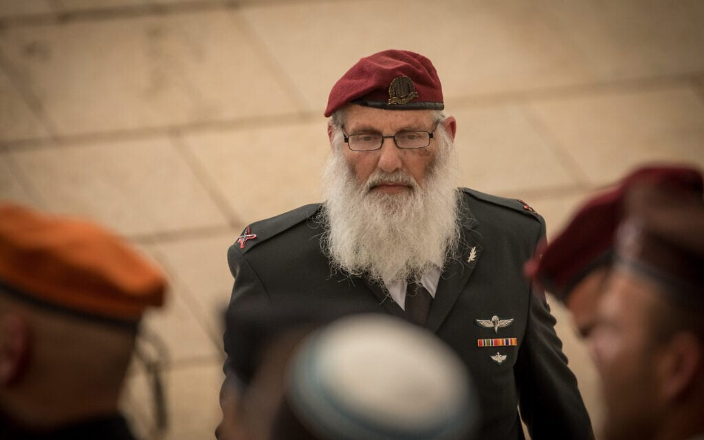 הרב הצבאי הראשי אייל קרים ב"יד לבנים", ירושלים, 17 באפריל 2018 הרב הצבאי הראשי אייל קרים ב"יד לבנים", ירושלים, 17 באפריל 2018