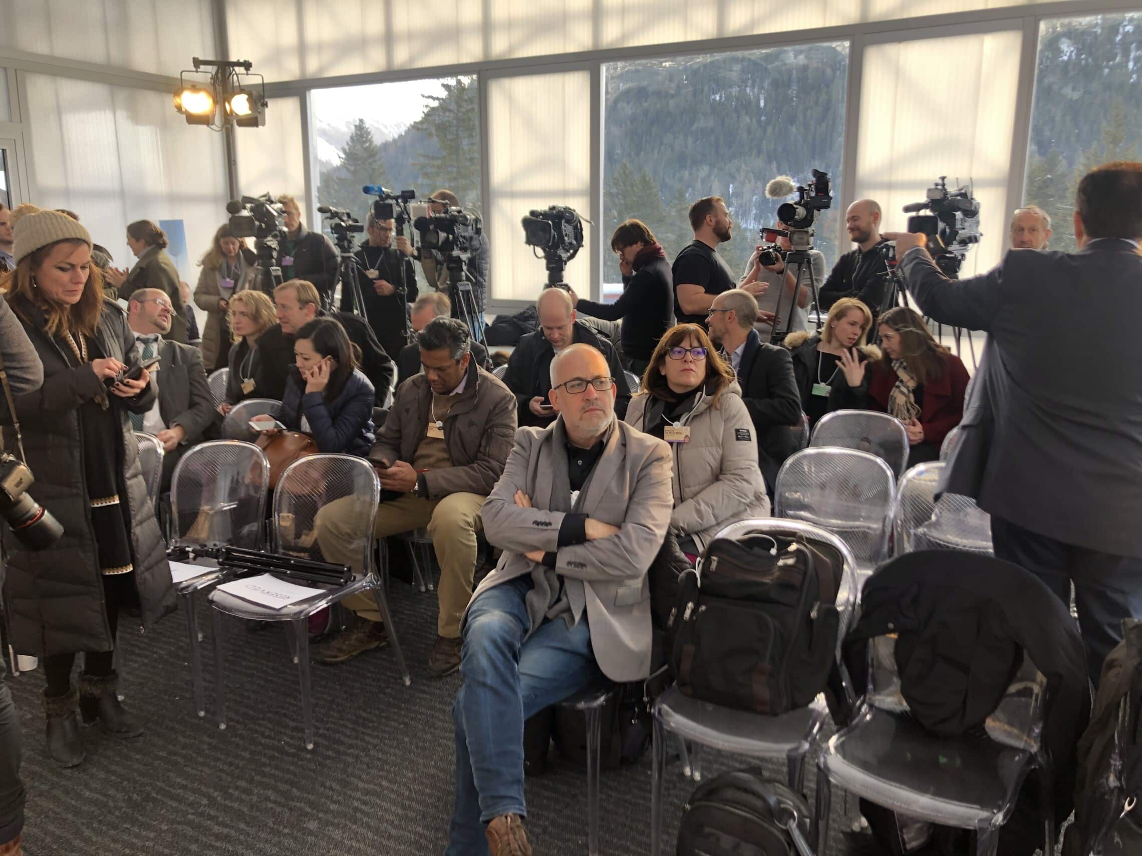 גיא רולניק במסיבת עיתונאים בארצות הברית (צילום: באדיבות המצולם)