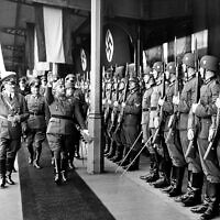 אדולף היטלר וגנרל פרנקו בוועידת אנדאי ב-23 באוקטובר 1940 (צילום: Shawshots / Alamy)