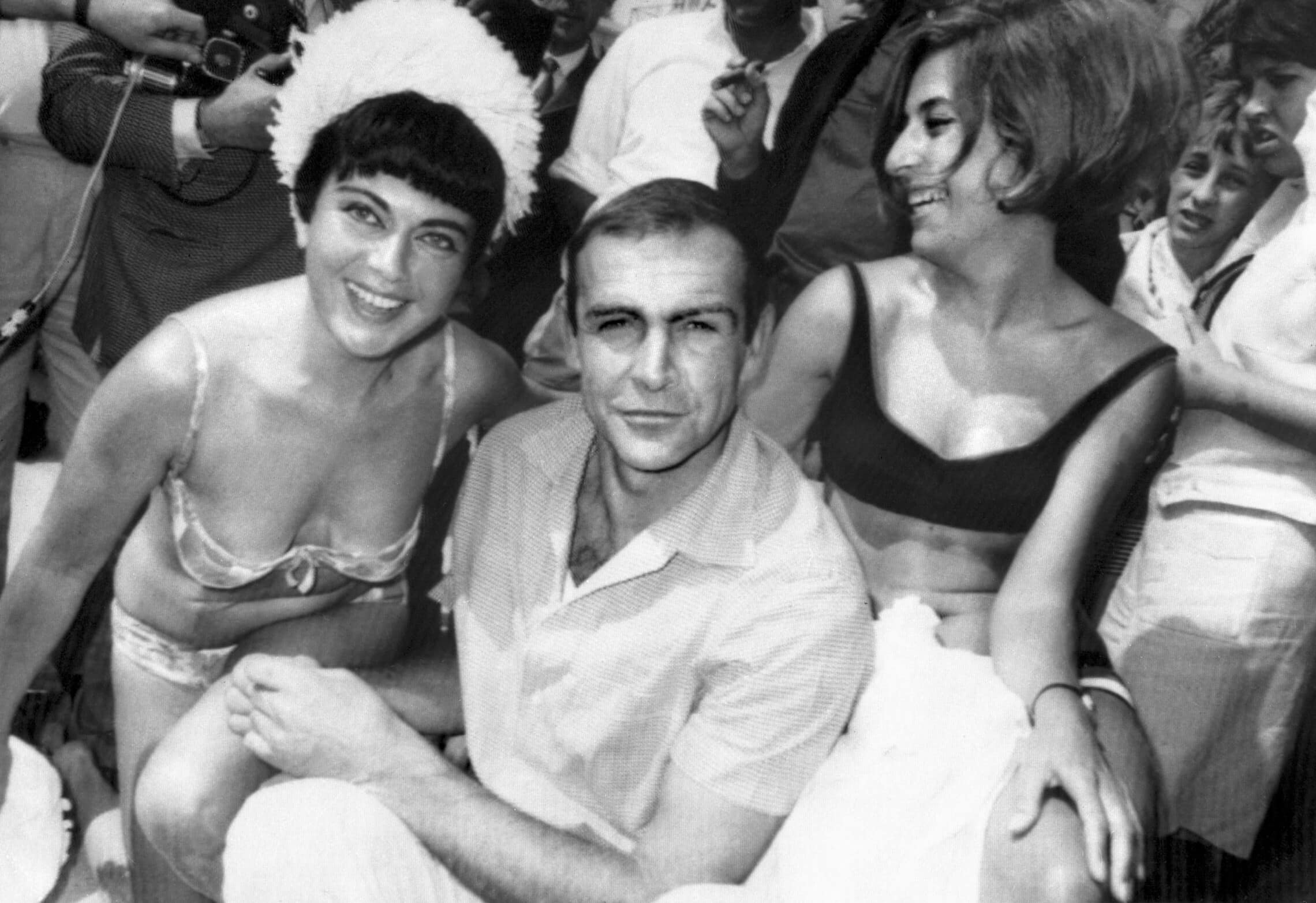 שון קונרי בפסטיבל הקולנוע של קאן, 22 במאי 1965 (צילום: AFP)