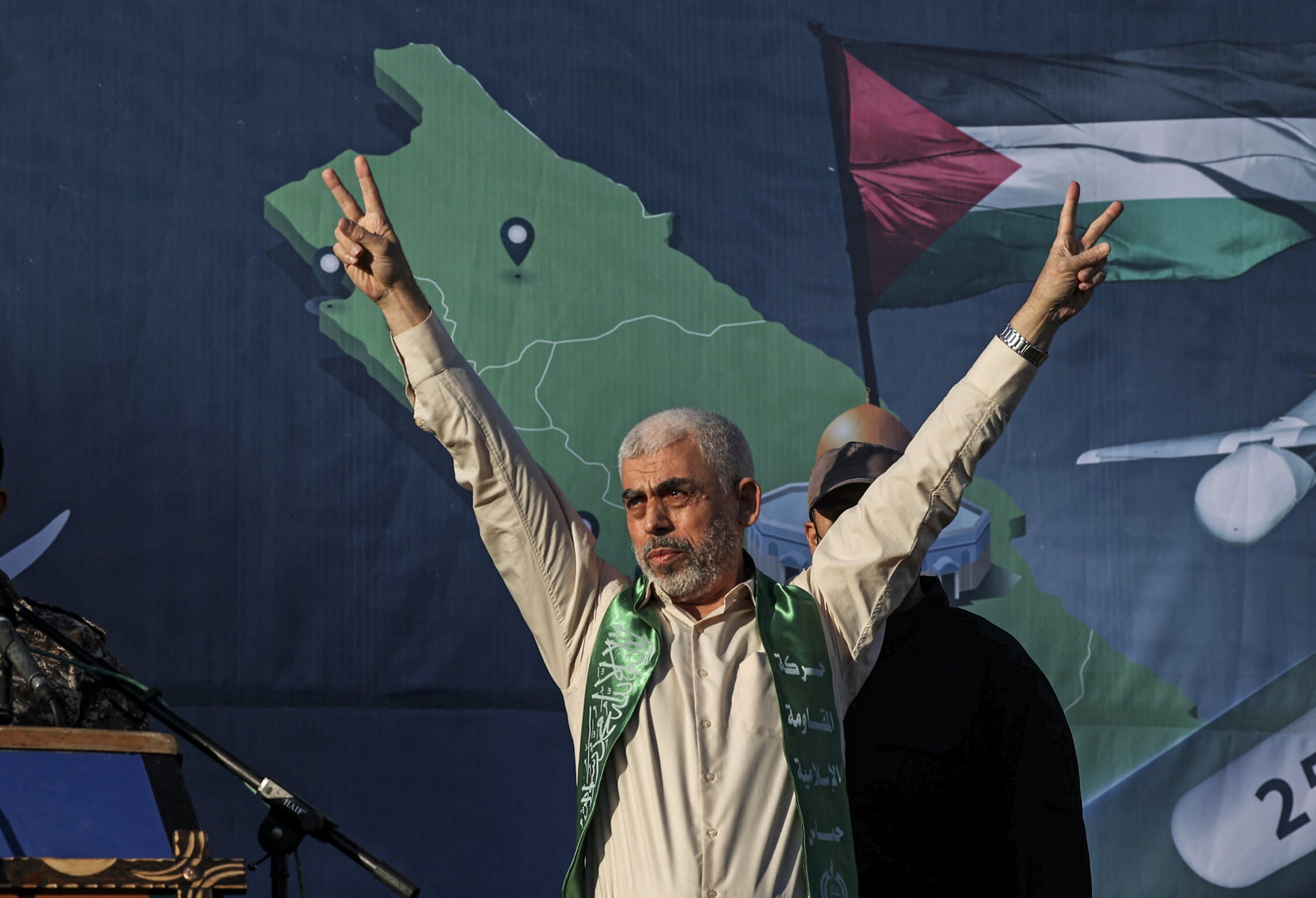 מנהיג חמאס בעזה יחיא סנוואר בעצרת בעיר עזה, 24 במאי 2021 (צילום: MAHMUD HAMS / AFP)
