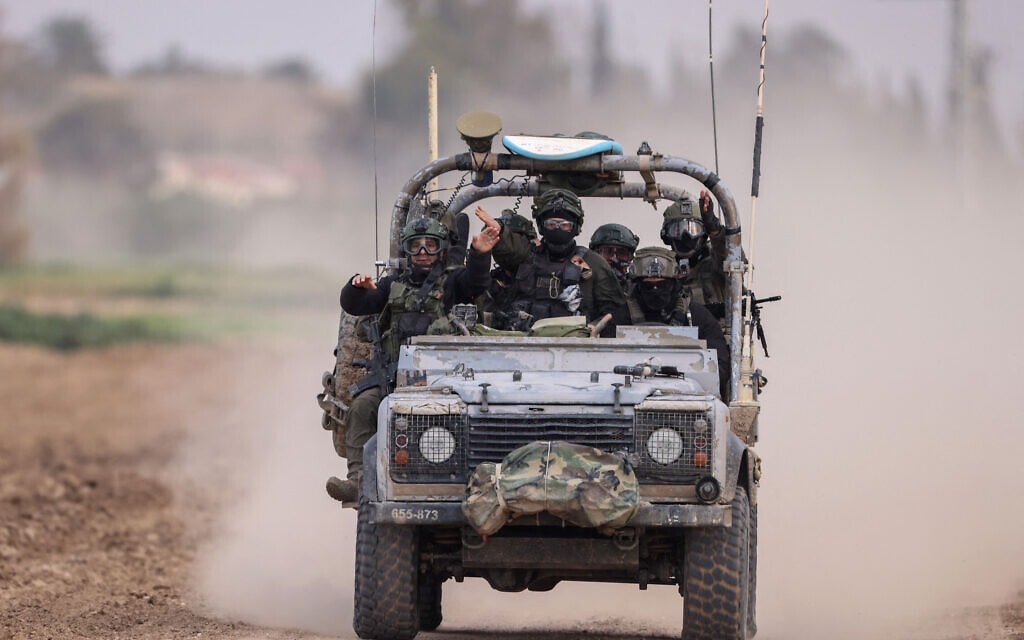 כוח צבאי ישראלי בקרבת הגבול עם רצועת עזה, 12 בפברואר 2024 (צילום: Menahem KAHANA / AFP)