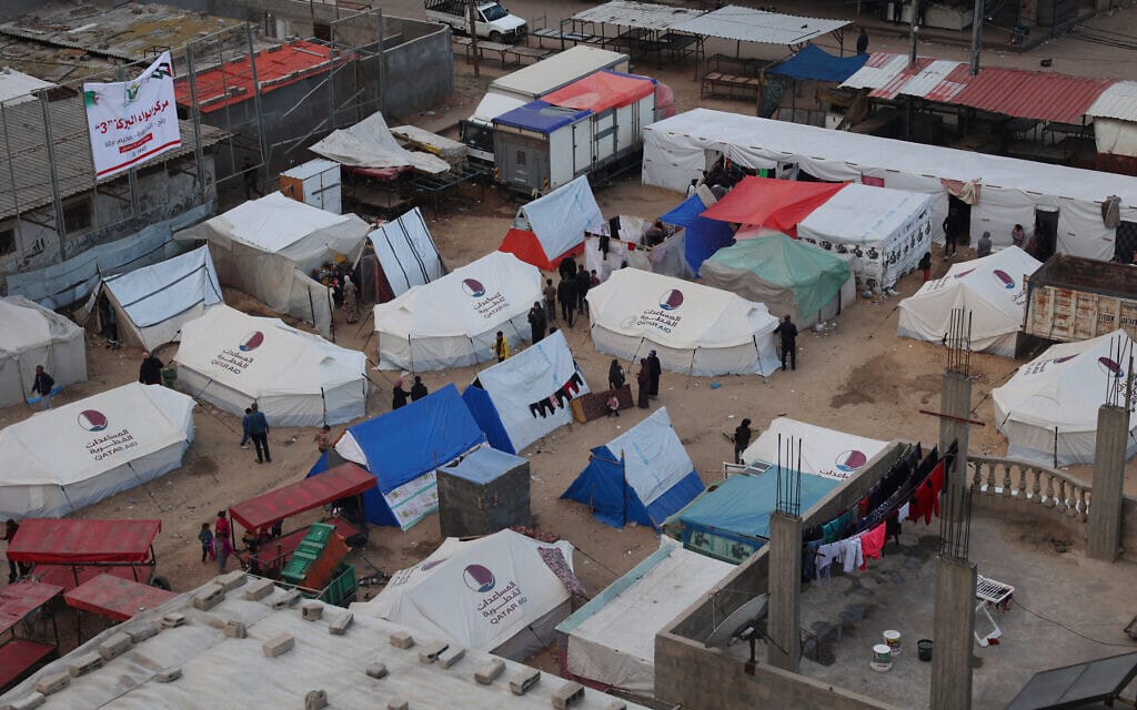 אוהלים של עקורים פלסטינים ברפיח, 14 בפברואר 2024 (צילום: SAID KHATIB / AFP)