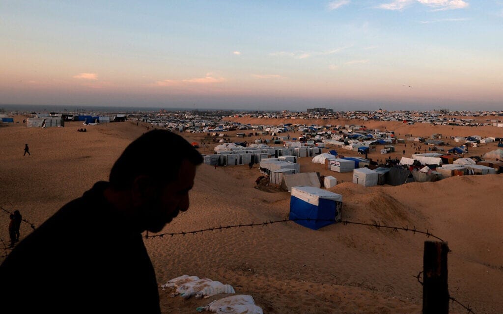מחנה פליטים ברפיח, דרום רצועת עזה, 28 בפברואר 2024 (צילום: MOHAMMED ABED / AFP)