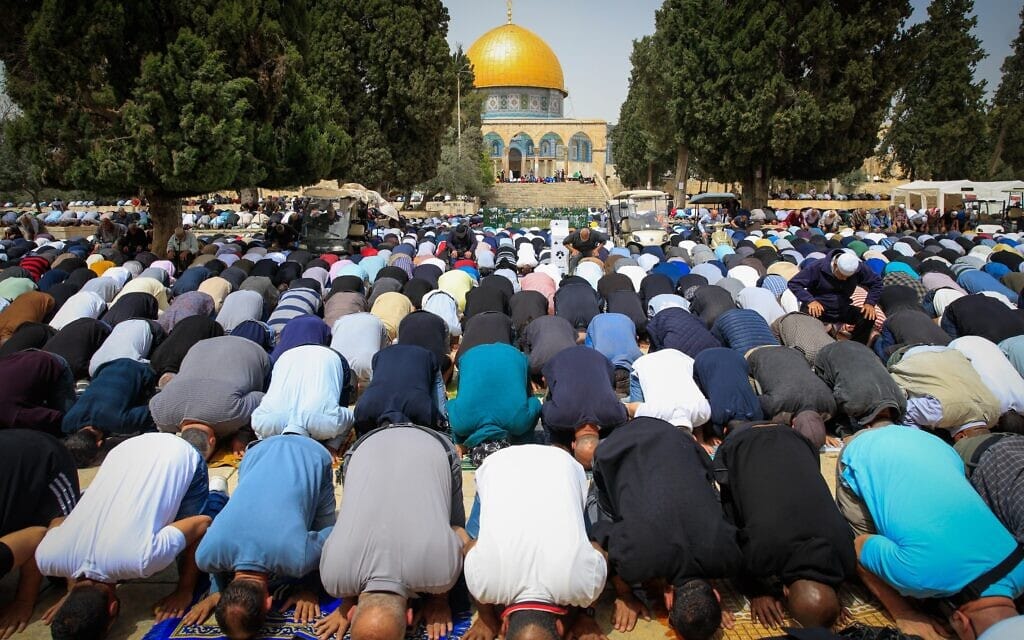 .תפילת רמדאן בהר הבית, אפריל 2020 (צילום: Sliman Khader/Flash90)
