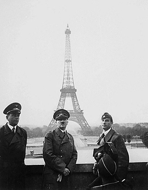 US-WORLD WAR II-HITLER-PARIS (צילום: AFP)