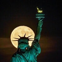 פסל החירות (צילום: AP Photo/J. David Ake)
