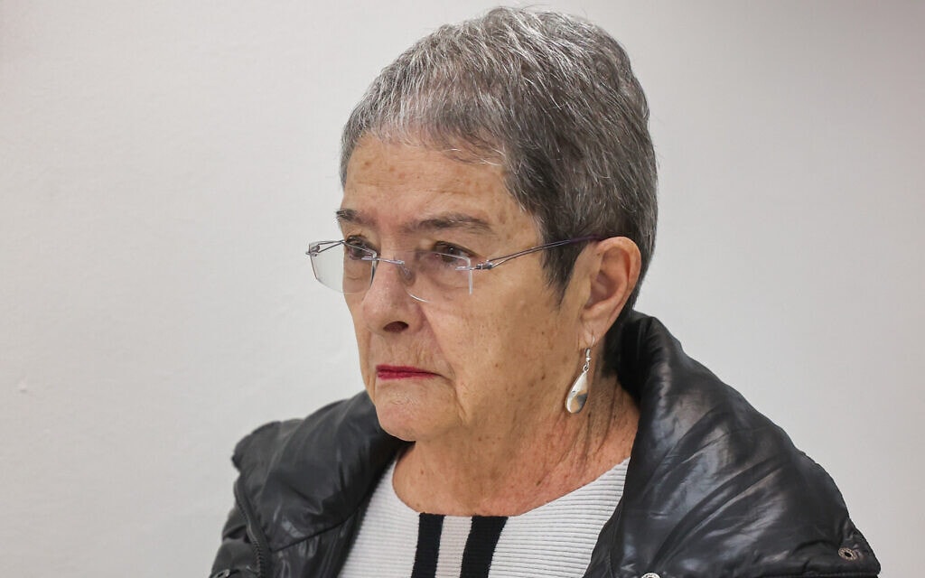 קרול פסלר מגיעה לדיון בעניינה בבית המשפט לתעבורה בפתח תקווה, 19 בפברואר 2024 (צילום: Jonathan Shaul/Flash90) קרול פסלר מגיעה לדיון בעניינה בבית המשפט לתעבורה בפתח תקווה, 19 בפברואר 2024 (צילום: Jonathan Shaul/Flash90)