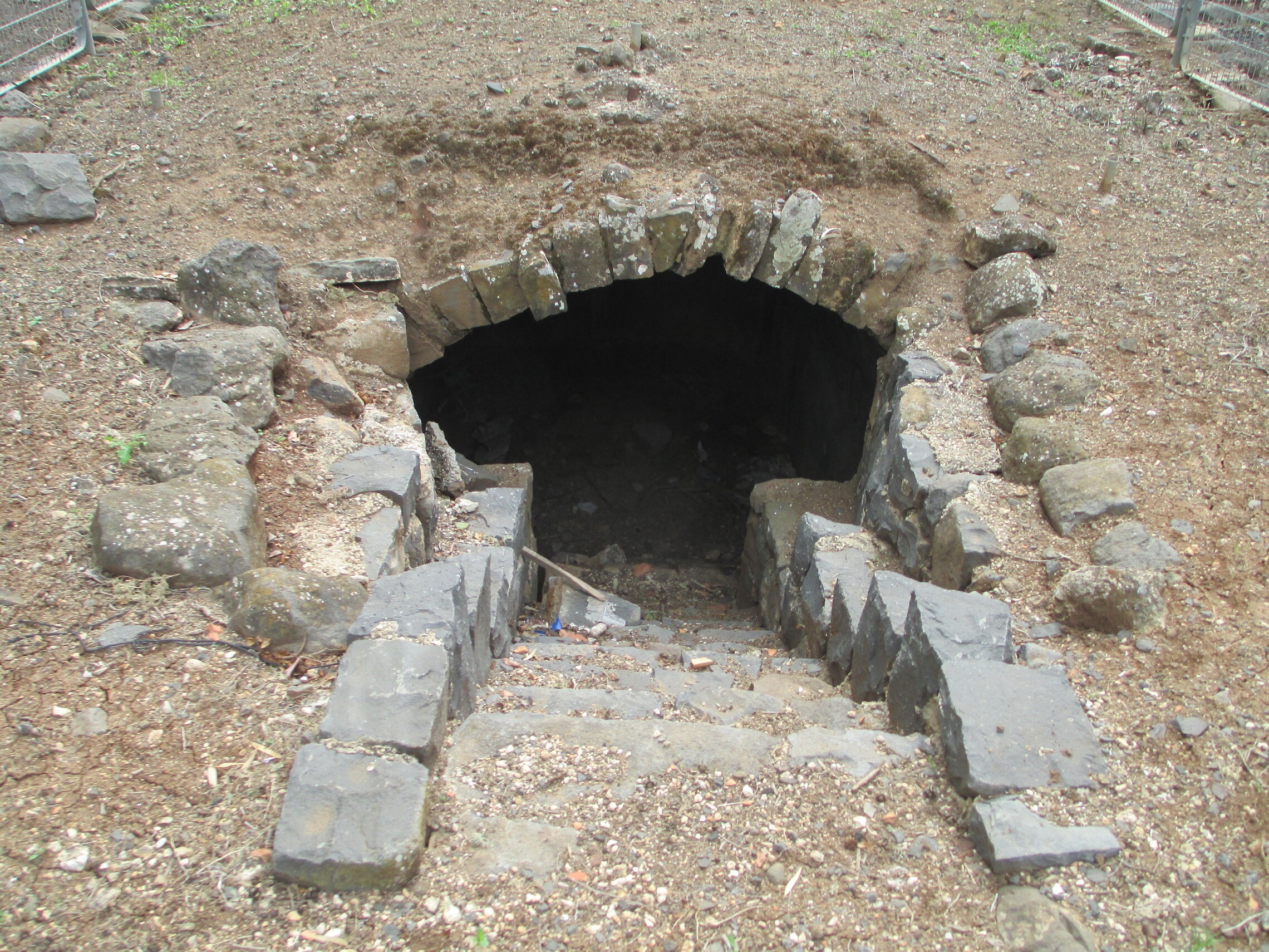 המקום שבו התבצרו אחרוני מגני משמר הירדן וממנו נלקחו לשבי (צילום: Dr. Avishai Teicher, ויקיפדיה)