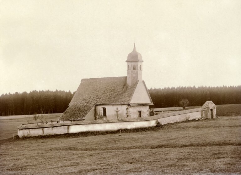 תמונה ללא תאריך של כנסיית הכפר בהרצוגנוויילר, גרמניה (צילום: Ostarchiv Herzogenweiler)