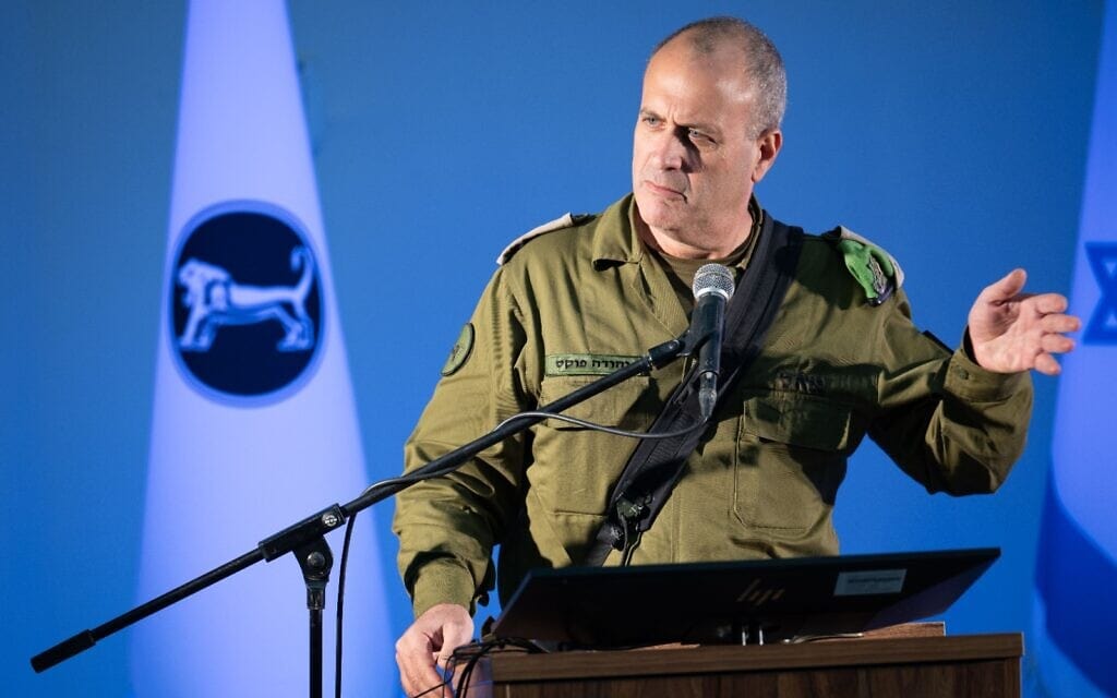 אלוף פיקוד המרכז יהודה פוקס נואם בהשתלמות למידה פיקודית של פיקוד המרכז. 1 במרץ 2024 (צילום: דובר צה״ל ) אלוף פיקוד המרכז יהודה פוקס נואם בהשתלמות למידה פיקודית של פיקוד המרכז. 1 במרץ 2024 (צילום: דובר צה״ל )