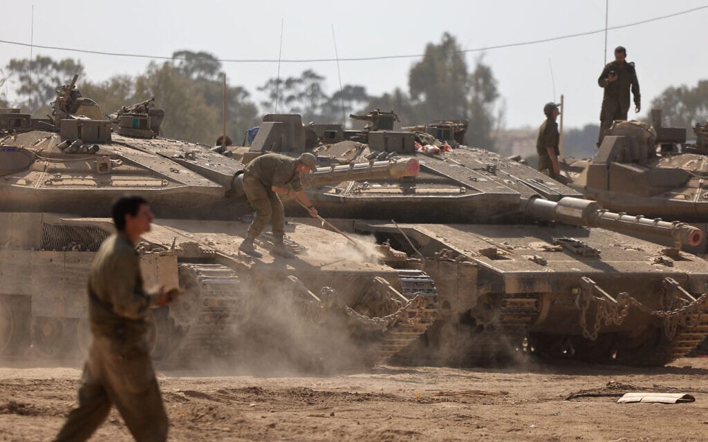 חיילי צה"ל בדרום הארץ, בקרבת הגבול עם רצועת עזה, 8 באפריל 2024 (צילום: Menahem KAHANA / AFP)