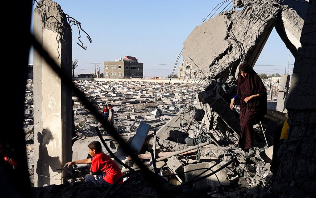 אתר ברפיח שנפגע בתקיפה ישראלית, 20 באפריל 2024 (צילום: AFP)