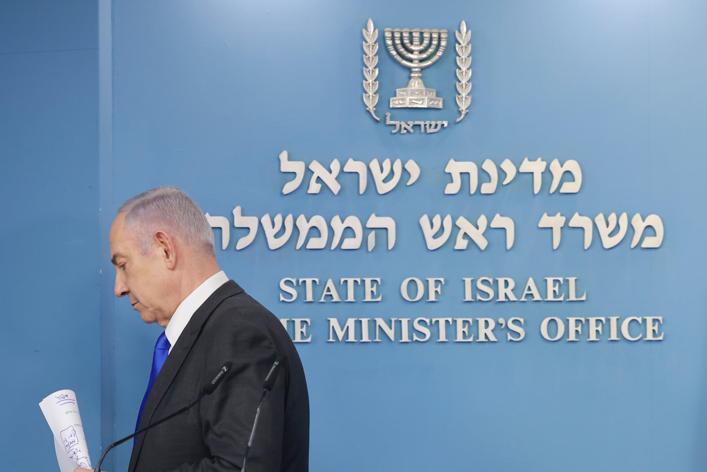 ראש הממשלה בנימין נתניהו במסיבת עיתונאים, 31 במרץ 2024 (צילום: Marc Israel Sellem/POOL)