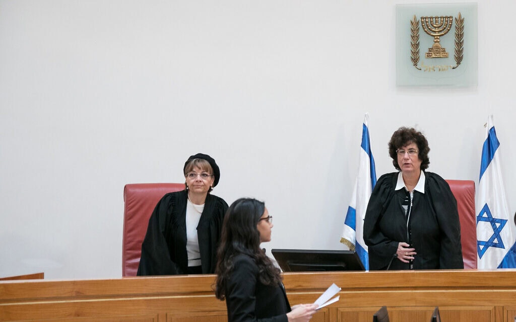שופטות בית המשפט העליון דפנה ברק-ארז (מימין) ויעל וילנר (צילום: אוליבייה פיטוסי/פלאש90)