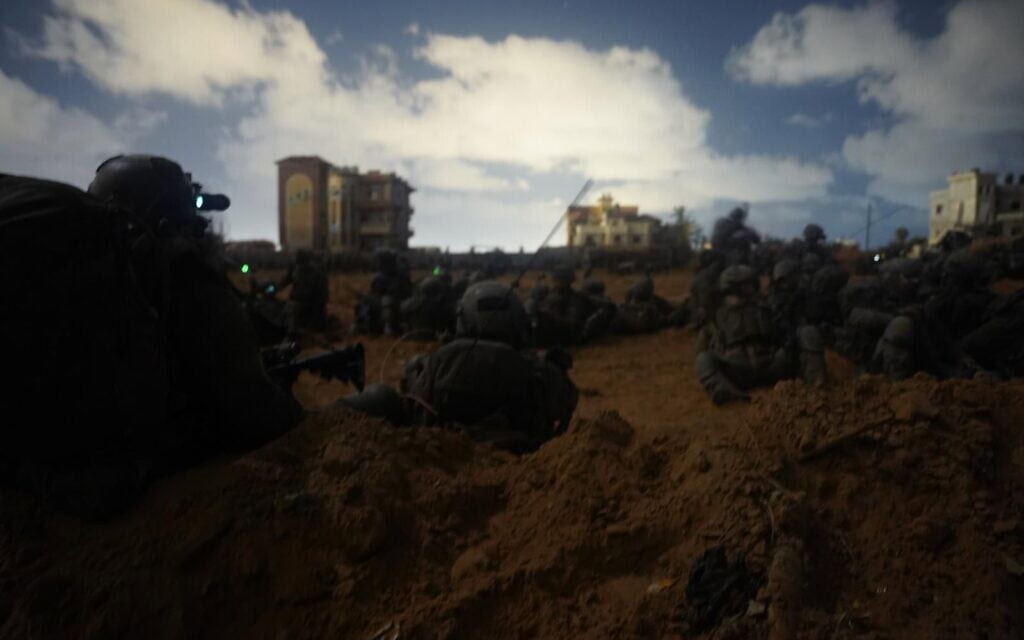 חיילי קומנדו נכנסים לפעילות ברפיח, מאי 2024 (צילום: דובר צה"ל)