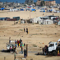 אוהלים של עקורים פלסטיניים ברפיח, 17 במאי 2024 (צילום: AFP)