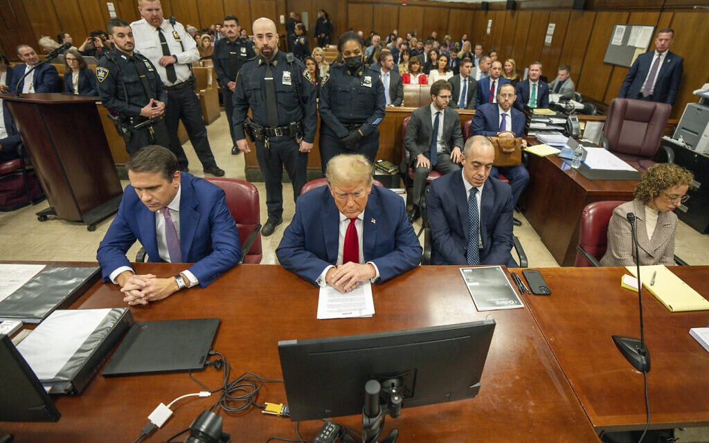 דונלד טראמפ בבית המשפט בניו יורק, 16 במאי 2024 (צילום: Steven Hirsch/Pool Photo via AP)