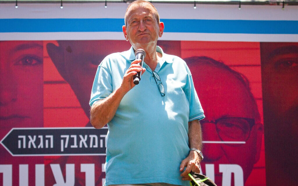 ראש עיריית תל אביב רון חולדאי נואם במצעד הגאווה של 2019 (צילום: פלאש90)