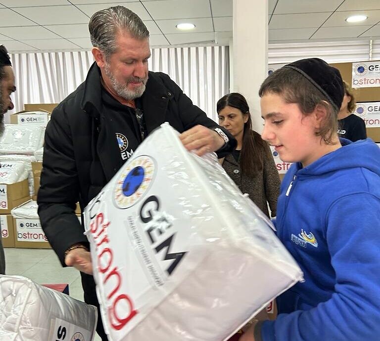 מייקל קאפוני בעבודת הסיוע בישראל (צילום: באדיבות המצולם)