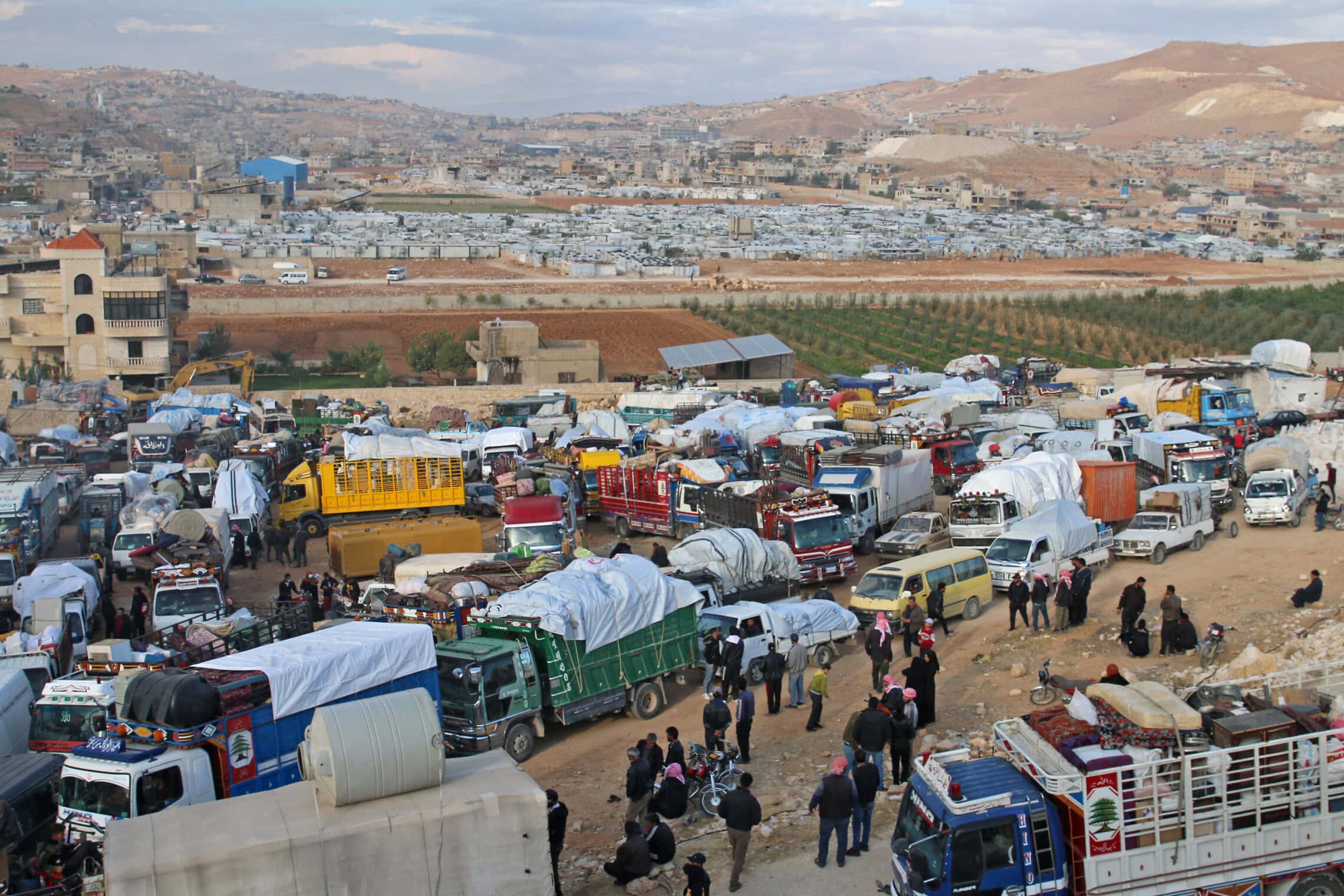 פליטים סורים בדרך לעזוב את לבנון, 26 באוקטובר 2022 (צילום: AFP)