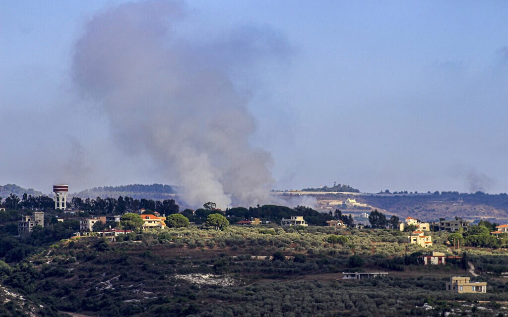 תקיפה ישראלית בכפר בוסטאן שבדרום לבנון ב-18 ביולי 2024 (צילום: Kawnat HAJU / AFP)