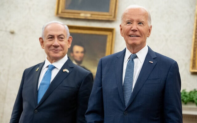 ראש הממשלה בנימין נתניהו ונשיא ארצות הברית ג'ו ביידן בחדר הסגלגל בבית הלבן, 25 ביולי 2024 (צילום: Andrew Harnik / Getty Images via AFP) ראש הממשלה בנימין נתניהו ונשיא ארצות הברית ג'ו ביידן בחדר הסגלגל בבית הלבן, 25 ביולי 2024 (צילום: Andrew Harnik / Getty Images via AFP)