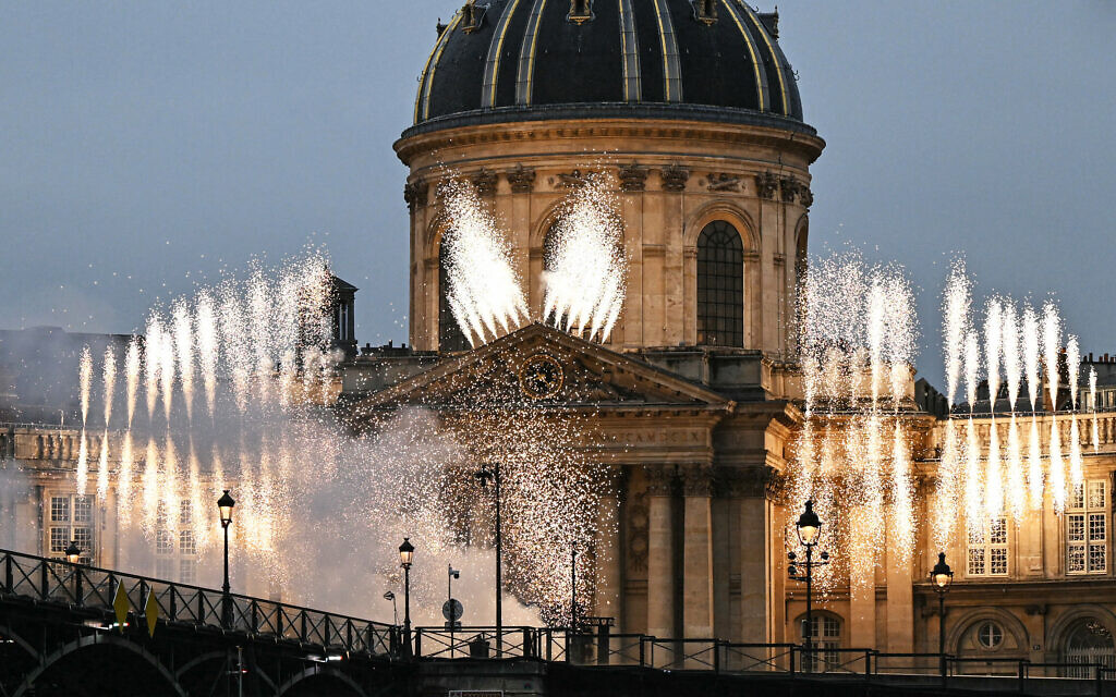 טקס הפתיחה של אולימפיאדת הקיץ בפריז, 26 ביולי 2024 (צילום: Kirill KUDRYAVTSEV / AFP)