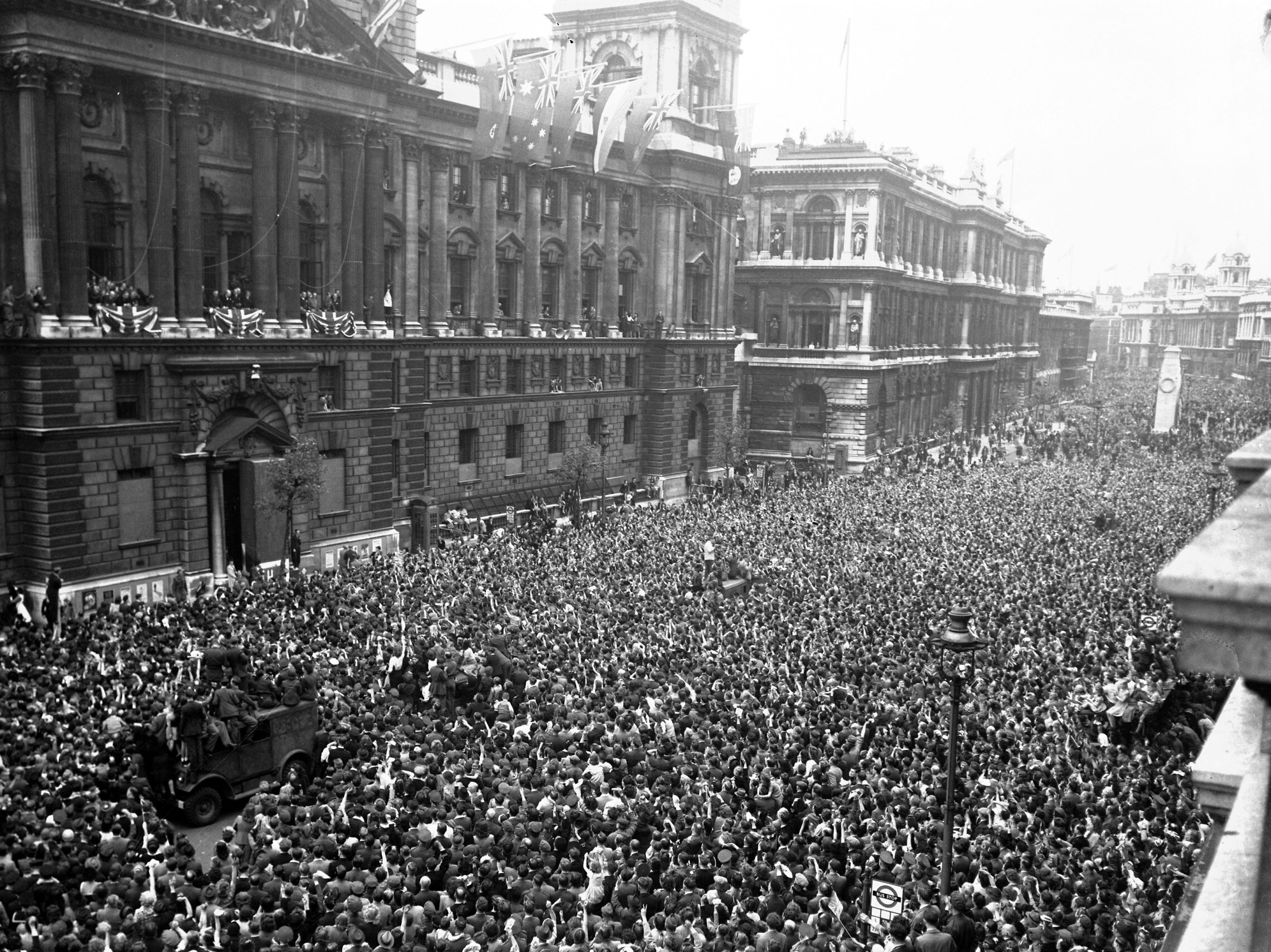 חגיגות יום הניצחון בלונדון, 8 במאי 1945