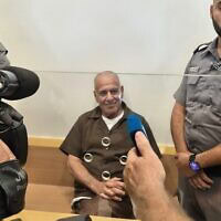 איש העסקים מוטי ממן החשוד בריגול עבור איראן בבית משפט השלום בבאר שבע, 19 בספטמבר 2024 (צילום: שימוש לפי סעיף 27א לחוק זכויות יוצרים, מרשת X) איש העסקים מוטי ממן החשוד בריגול עבור איראן בבית משפט השלום בבאר שבע, 19 בספטמבר 2024 (צילום: שימוש לפי סעיף 27א לחוק זכויות יוצרים, מרשת X)