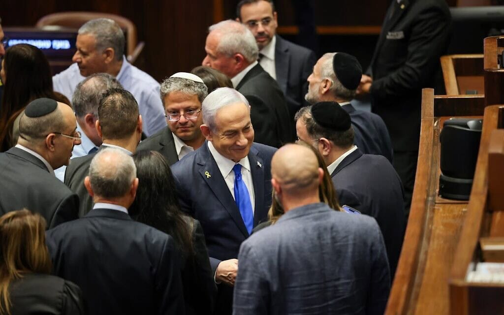 בנימין נתניהו ואיתמר בן גביר במליאת הכנסת, 30 בספטמבר 2024 (צילום: נועם מושקוביץ, דוברות הכנסת) בנימין נתניהו ואיתמר בן גביר במליאת הכנסת, 30 בספטמבר 2024 (צילום: נועם מושקוביץ, דוברות הכנסת)