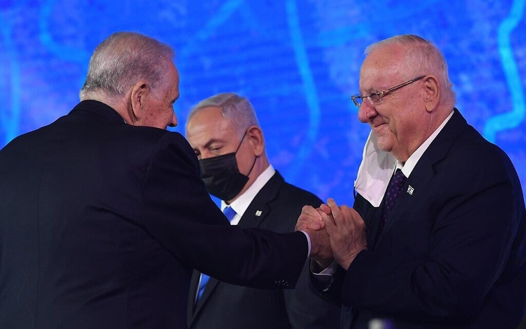 טקס הענקת פרס ישראל ליוף צ'חנובר, 2021 (צילום: בנייני האומה. מאושר לשימוש חופשי) טקס הענקת פרס ישראל ליוף צ'חנובר, 2021 (צילום: בנייני האומה. מאושר לשימוש חופשי)