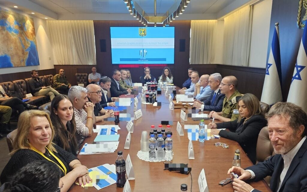 מתאם השבויים ונעדרים גל הירש נפגש עם מקבילו הבריטי, 14 באוקטובר 2024 מתאם השבויים ונעדרים גל הירש נפגש עם מקבילו הבריטי, 14 באוקטובר 2024