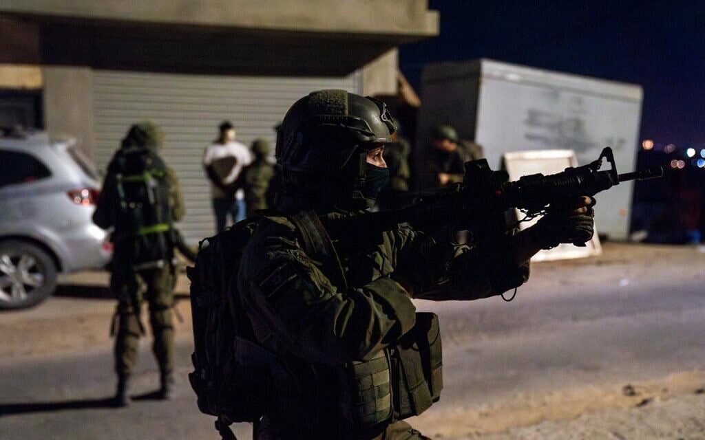 צה״ל בפעילות בגדה המערבית. 21 באוקטובר 2024 (צילום: דובר צה״ל) צה״ל בפעילות בגדה המערבית. 21 באוקטובר 2024 (צילום: דובר צה״ל)