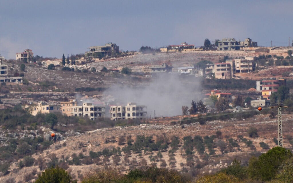 עשן מיתמר מתקיפה ישראלית בדרום לבנון, 18 באוקטובר 2024 (צילום: אייל מרגולין/פלאש90) עשן מיתמר מתקיפה ישראלית בדרום לבנון, 18 באוקטובר 2024 (צילום: אייל מרגולין/פלאש90)