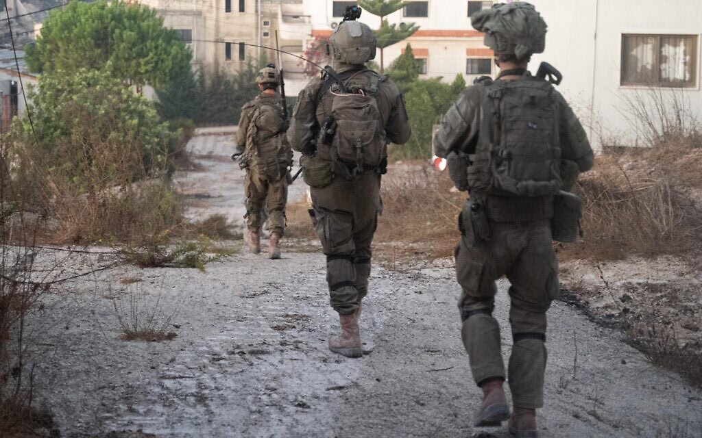 פעילות כוחות צה"ל בדרום לבנון. אוקטובר 2024 (צילום: דובר צה״ל ) פעילות כוחות צה"ל בדרום לבנון. אוקטובר 2024 (צילום: דובר צה״ל )