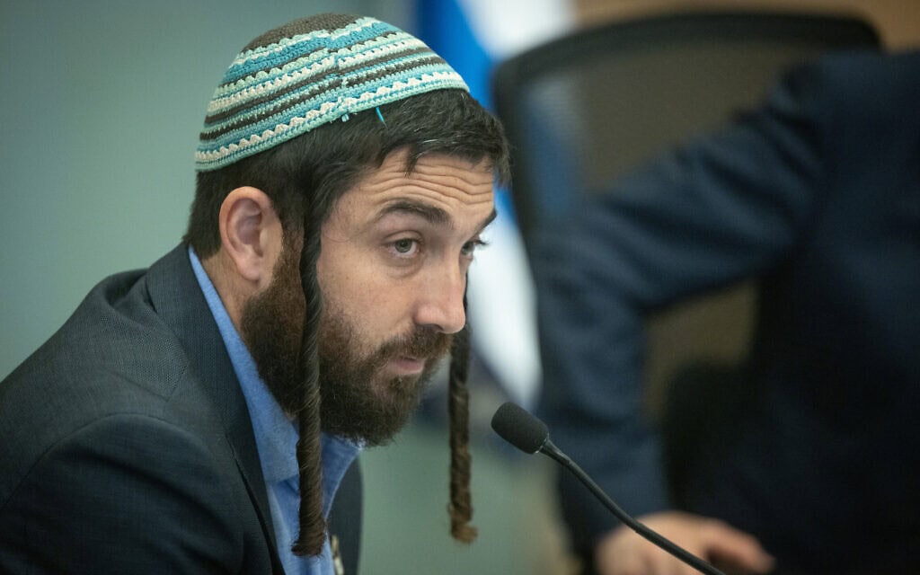 ח"כ צבי סוכות בוועדת החוץ והביטחון של הכנסת, 18 ביולי 2024 (צילום: חיים גולדברג/פלאש90) ח"כ צבי סוכות בוועדת החוץ והביטחון של הכנסת, 18 ביולי 2024 (צילום: חיים גולדברג/פלאש90)