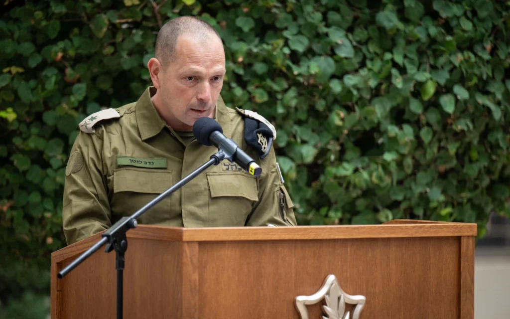נדב לוטן נואם עם קבלת דרגות האלוף. 28 בנובמבר 2024 (צילום: דובר צה״ל) נדב לוטן נואם עם קבלת דרגות האלוף. 28 בנובמבר 2024 (צילום: דובר צה״ל)
