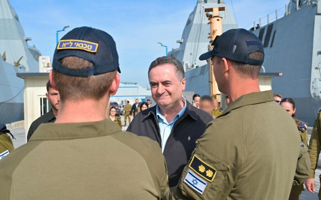 שר הביטחון ישראל כ"ץ ביקר בבסיס חיל הים בחיפה, 10 בדצמבר 2024 (צילום: שלומי אמסלם, משרד הביטחון) שר הביטחון ישראל כ"ץ ביקר בבסיס חיל הים בחיפה, 10 בדצמבר 2024 (צילום: שלומי אמסלם, משרד הביטחון)