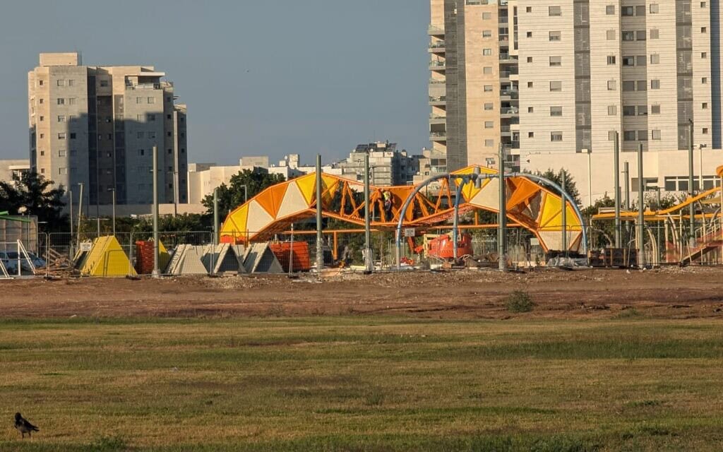 מתחם האריה באקו־פארק אשקלון, דצמבר 2024 מתחם האריה באקו־פארק אשקלון, דצמבר 2024