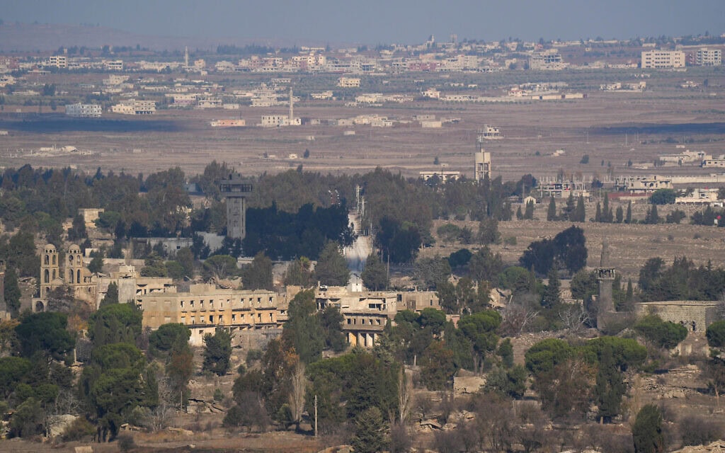 מעבר קוניטרה והאזור הסמוך בגבול ישראל-סוריה ברמת הגולן, 8 בדצמבר 2024 (צילום: איל מרגולין/פלאש90) מעבר קוניטרה והאזור הסמוך בגבול ישראל-סוריה ברמת הגולן, 8 בדצמבר 2024 (צילום: איל מרגולין/פלאש90)