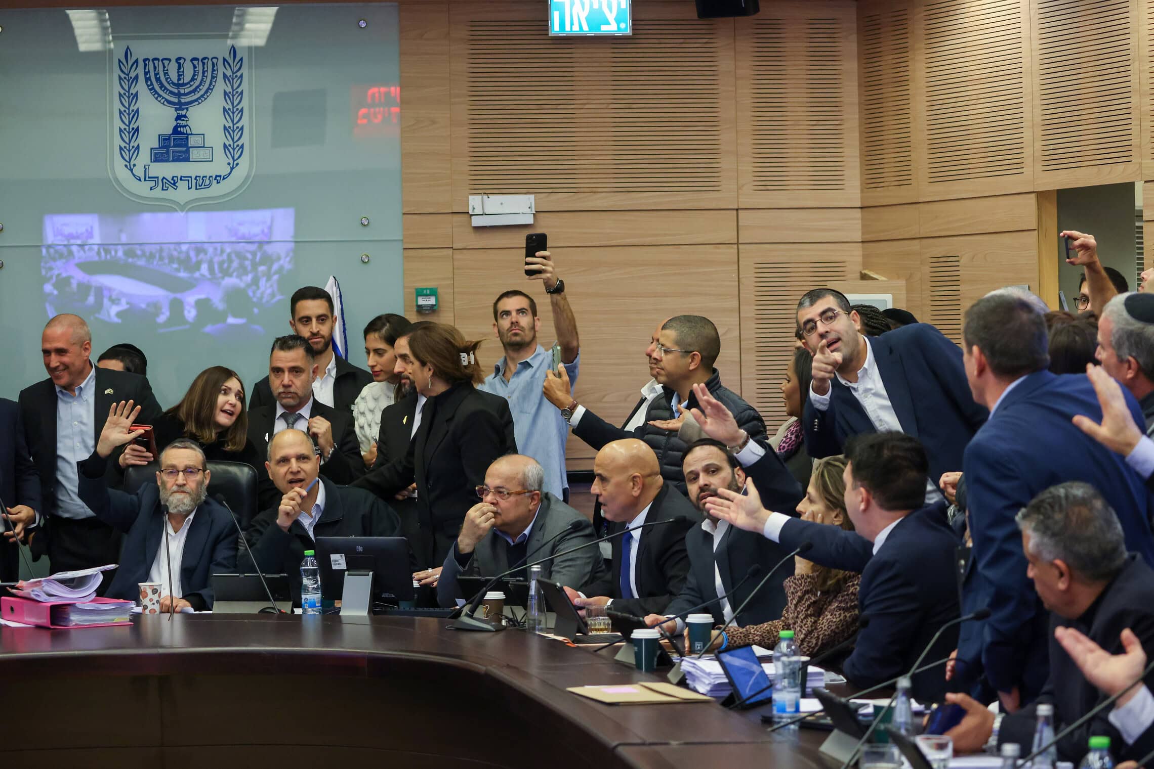ההצבעה בוועדת הכספים על ההעברות התקציביות, 31 בדצמבר 2024 (צילום: נועם מושקוביץ, דוברות הכנסת) ההצבעה בוועדת הכספים על ההעברות התקציביות, 31 בדצמבר 2024 (צילום: נועם מושקוביץ, דוברות הכנסת)