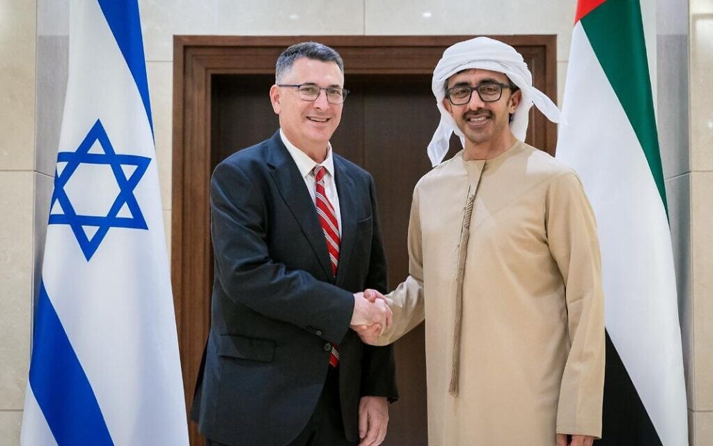 שר החוץ גדעון סער ושר החוץ של איחוד האמירויות עבדאללה בן זאיד באבו דאבי, 7 בינואר 2025 שר החוץ גדעון סער ושר החוץ של איחוד האמירויות עבדאללה בן זאיד באבו דאבי, 7 בינואר 2025