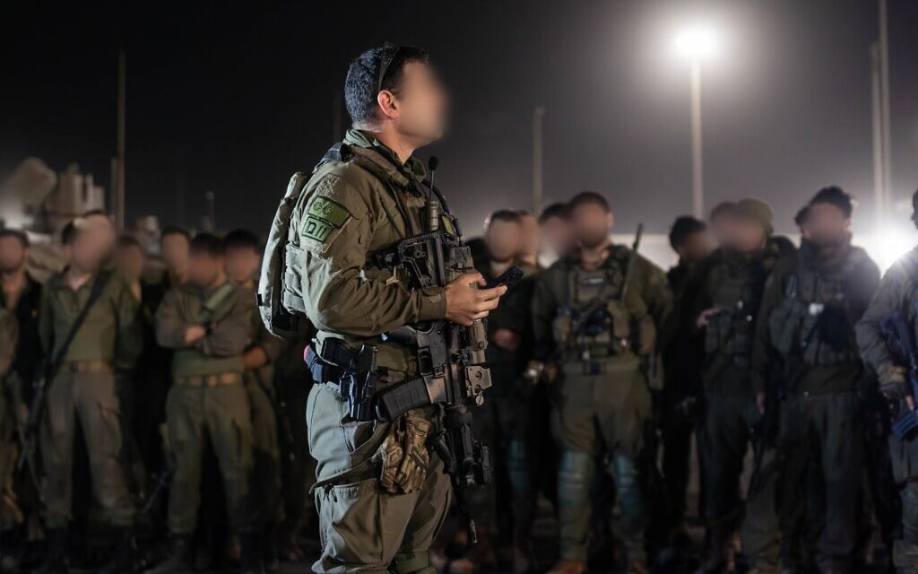 לוחמי הנח"ל יוצאים מבית חאנון לאחר שבועות של לחימה בצפון עזה, ינואר 2025 (צילום: דובר צה"ל) לוחמי הנח"ל יוצאים מבית חאנון לאחר שבועות של לחימה בצפון עזה, ינואר 2025 (צילום: דובר צה"ל)
