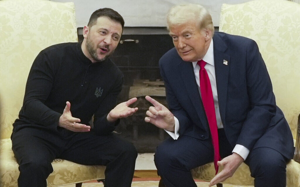 נשיא אוקראינה וולודימיר זלנסקי ונשיא ארה"ב דונלד טראמפ נפגשו בבית הלבן, 28 בפברואר 2025 (צילום: AP Photo/ Mystyslav Chernov) נשיא אוקראינה וולודימיר זלנסקי ונשיא ארה"ב דונלד טראמפ נפגשו בבית הלבן, 28 בפברואר 2025 (צילום: AP Photo/ Mystyslav Chernov)