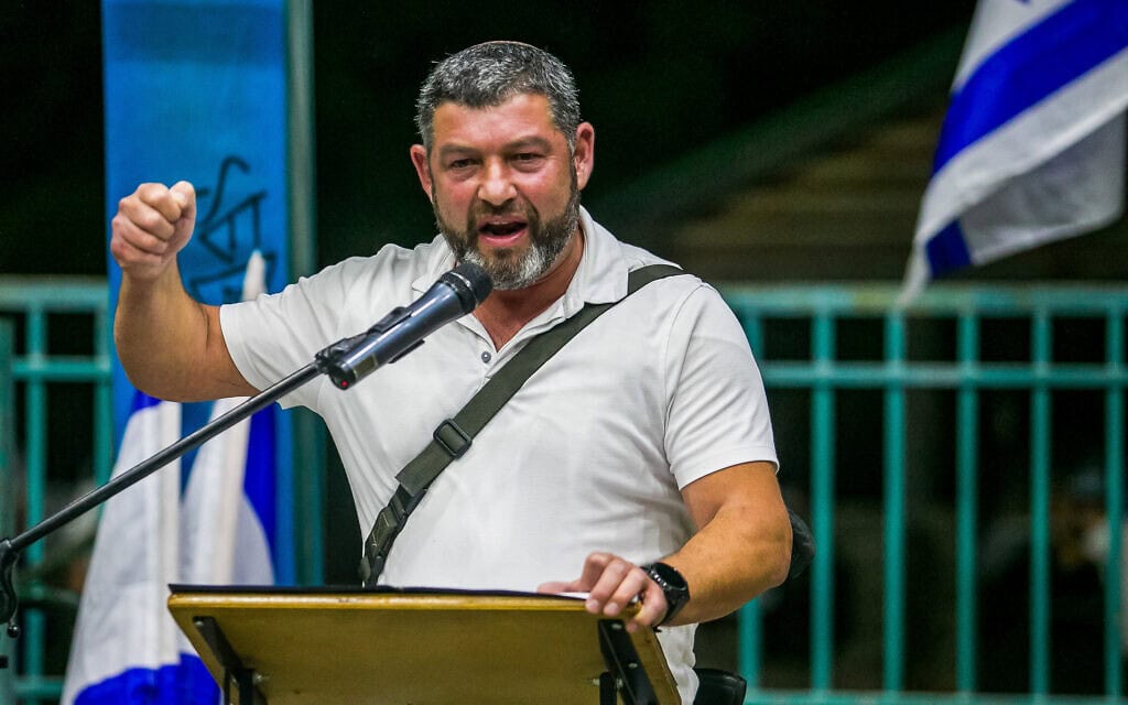 עופר וינטר נושא דברים באריאל לרגל יום ירושלים, 4 ביוני 2024 (צילום: פלאש90) עופר וינטר נושא דברים באריאל לרגל יום ירושלים, 4 ביוני 2024 (צילום: פלאש90)