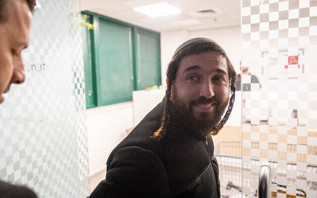 ח ח