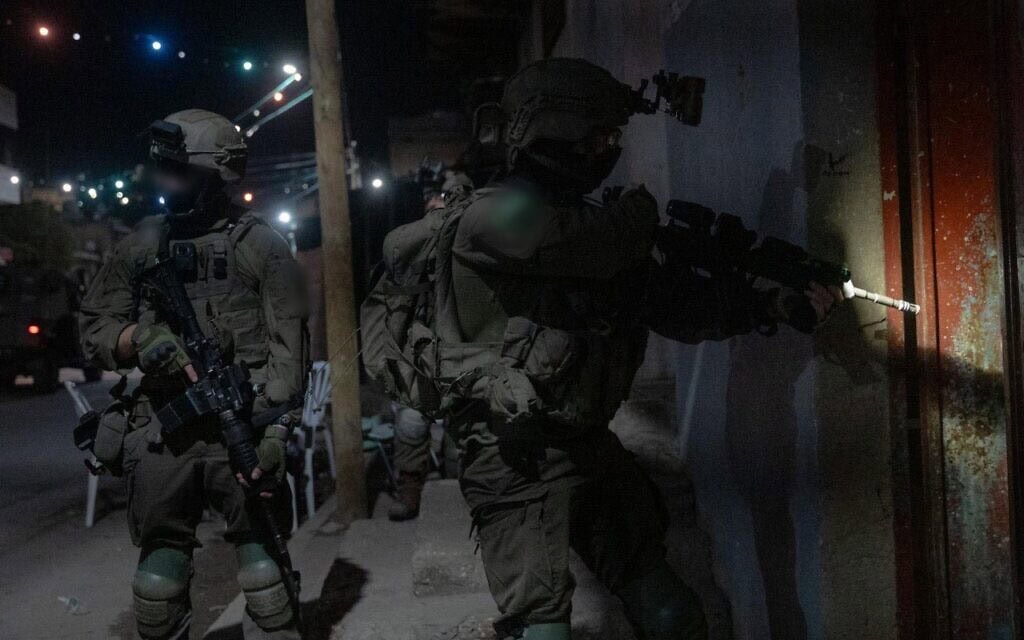 פעילות צה"ל בשטחי הגדה המערבית, אפריל 2025 (צילום: דובר צה"ל) פעילות צה"ל בשטחי הגדה המערבית, אפריל 2025 (צילום: דובר צה"ל)